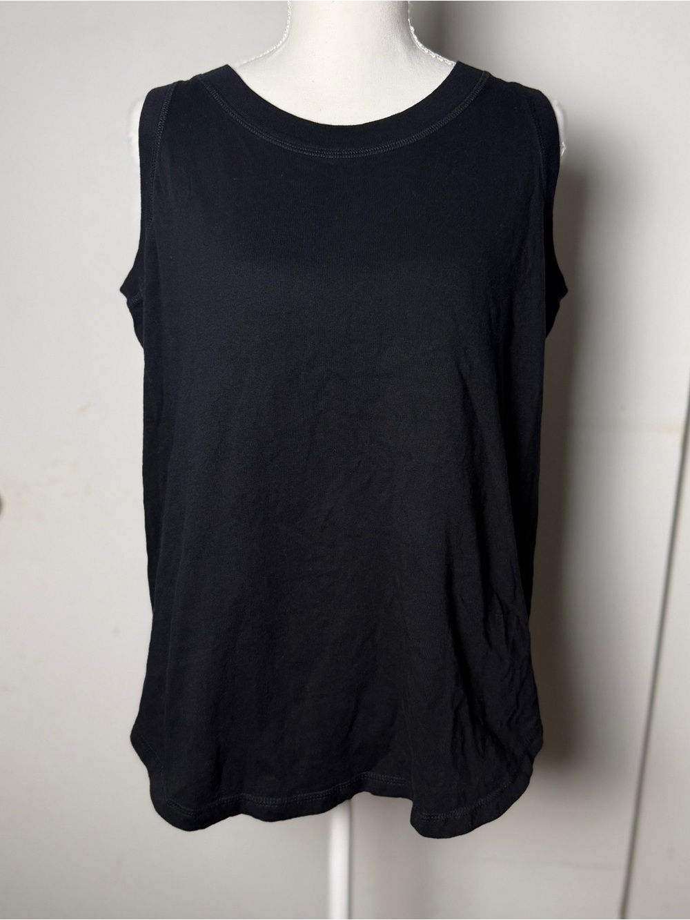 LAT Apparel Black Sleeveless Tank Top Women's Large Soft Stretch Basic Layering